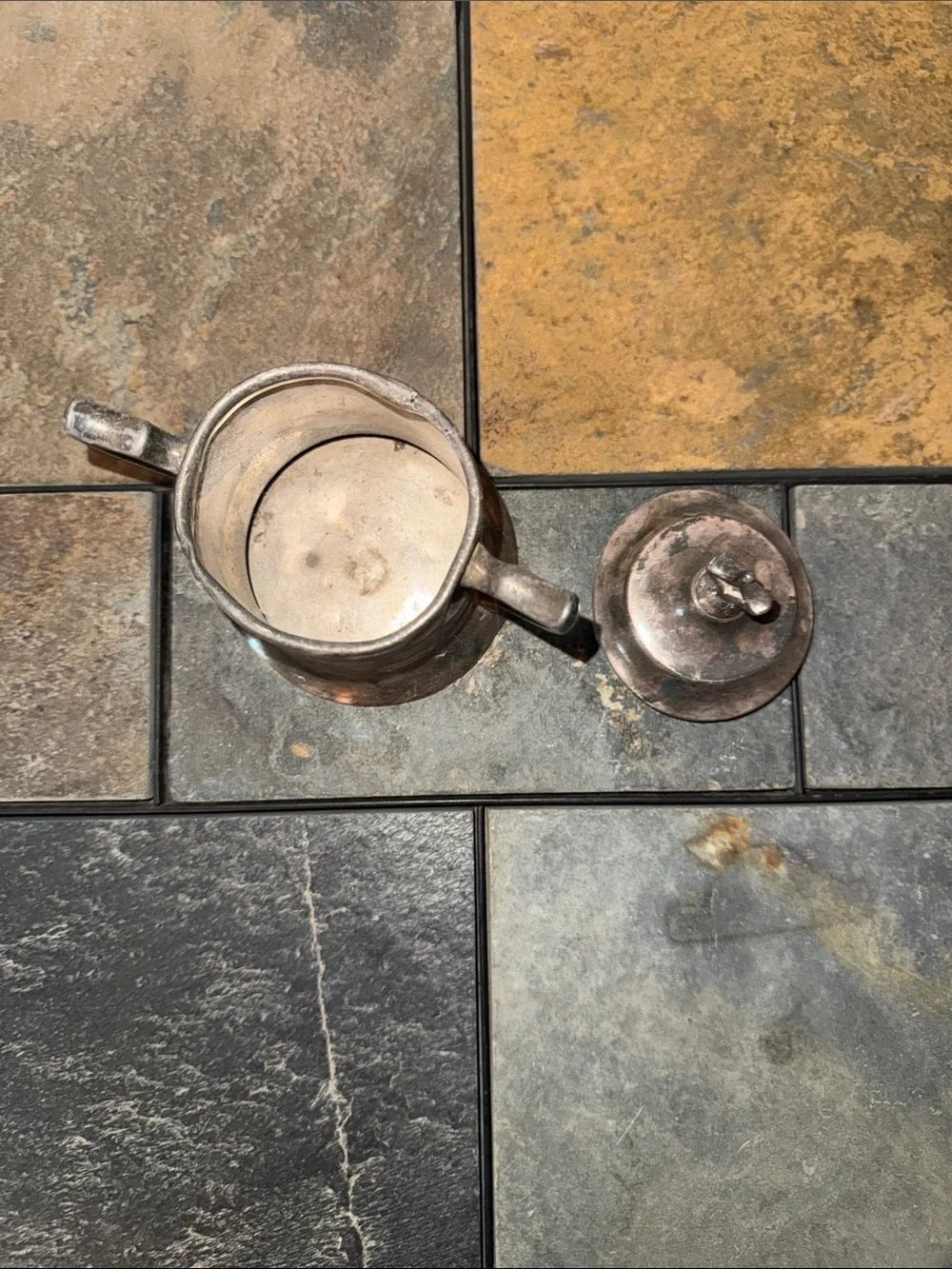 Source Unknown compact silver